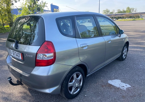 Honda Jazz cena 12999 przebieg: 139500, rok produkcji 2008 z Węgrów małe 407